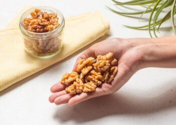 A handful of walnuts a day may enhance cognitive development in adolescents